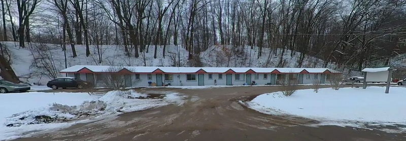 Montague Mountain Inn (Montague Inn, Hilltop Motel) - Street View